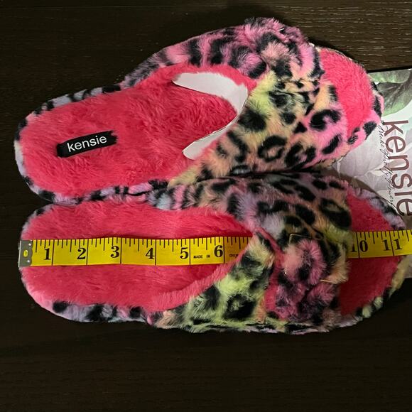 Kensie Animal Print Memory Foam Slippers Pink Rainbow Women's size 9 - Picture 3 of 7
